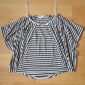 American Eagle Black and White Top